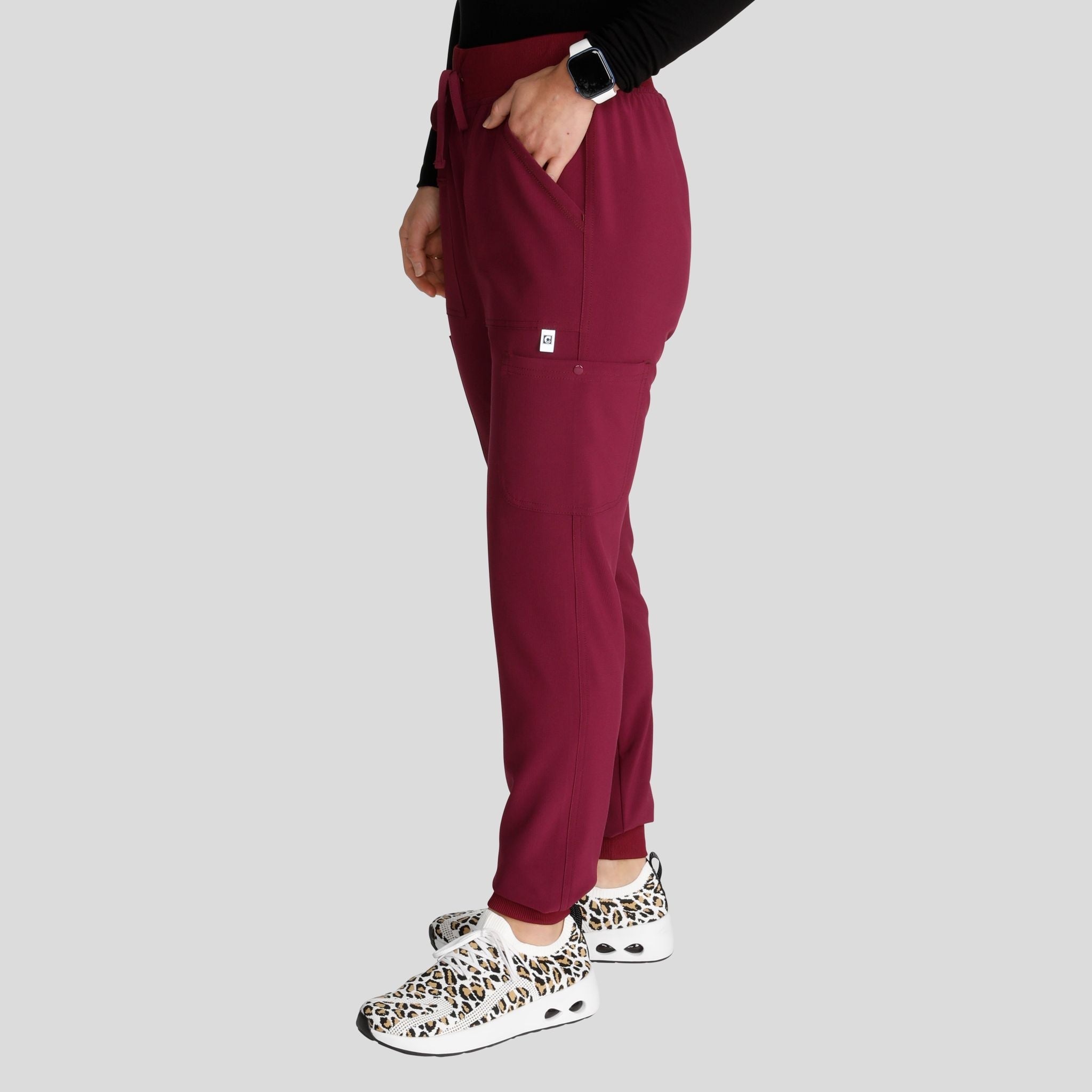 CHEROKEE_ck249a_wine_left