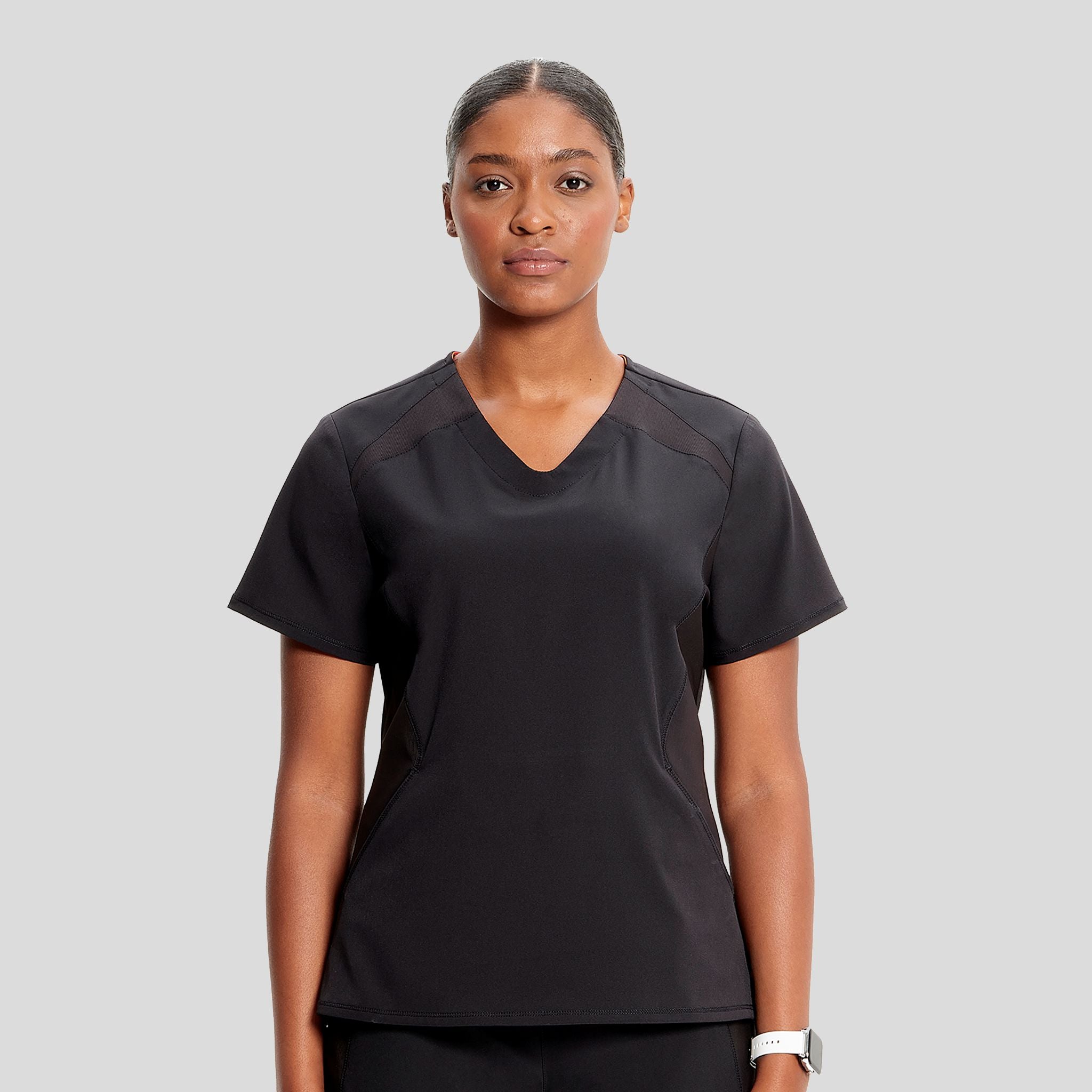 IN_INFINITY_GNR8_VNECKTOP_620A_BLACK_FRONT