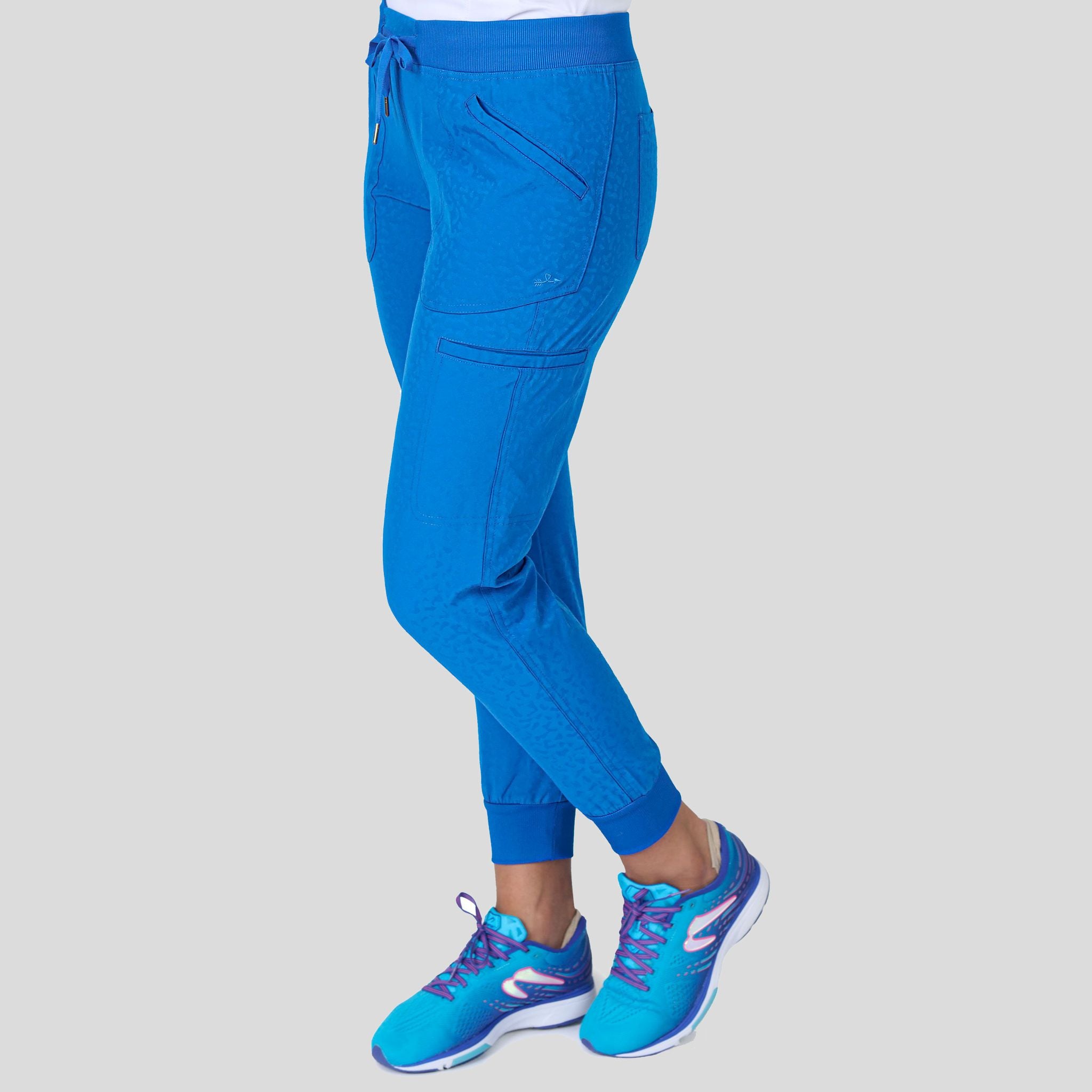 Zavate_javquard_1070_royal_left