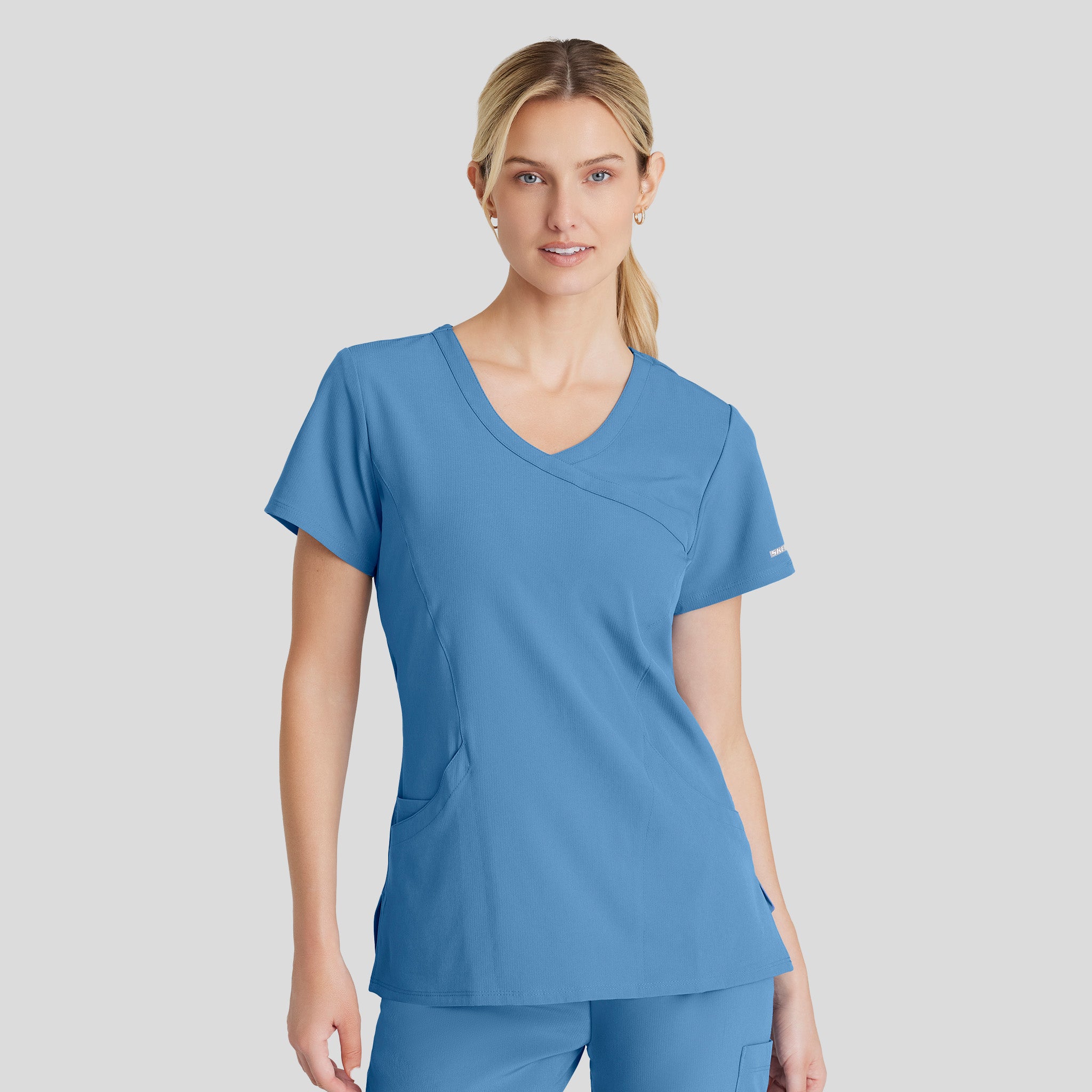 Reliance 3-Pocket Crossover V-Neck Scrub Top | Ciel