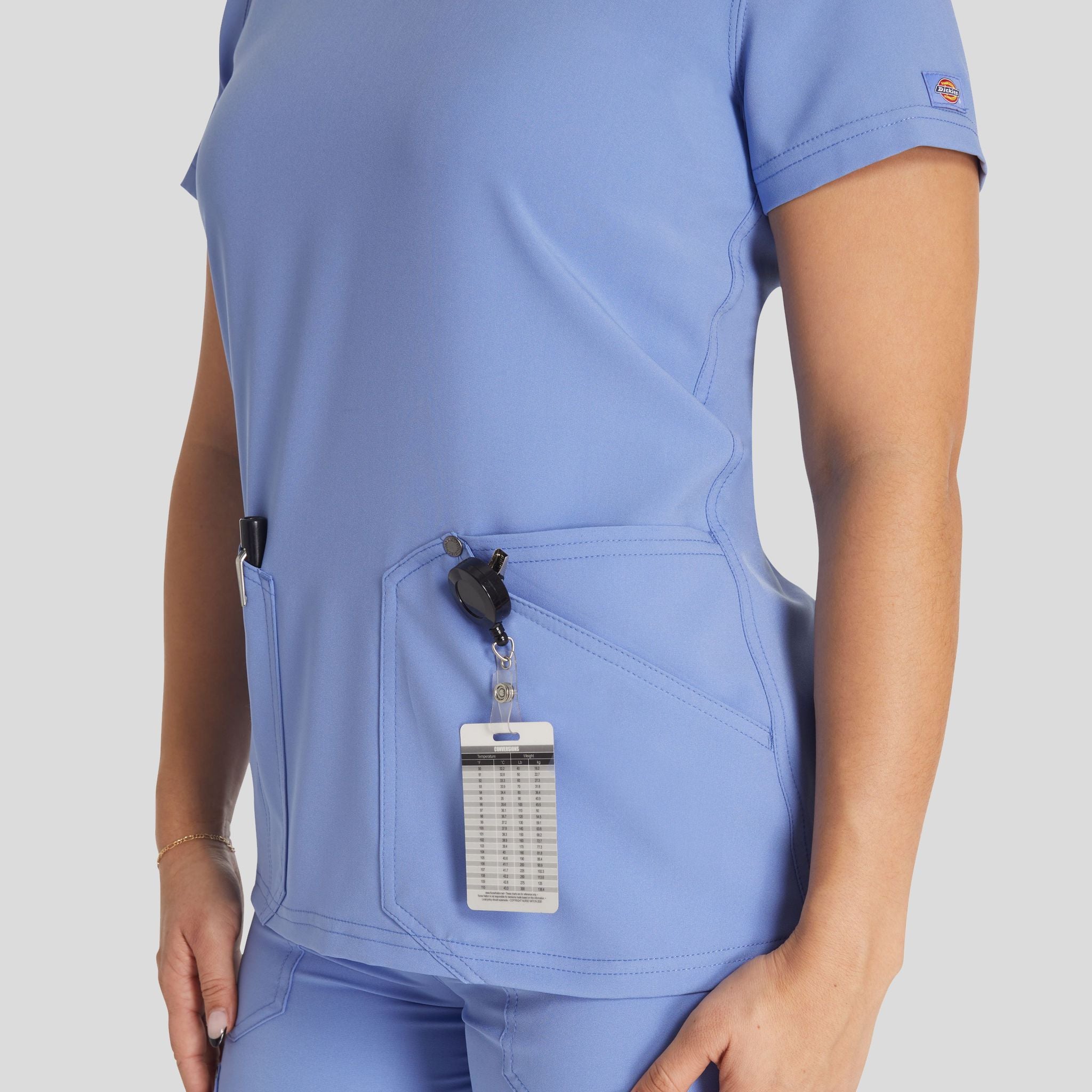 Women's V-Neck Scrub Top | Ciel