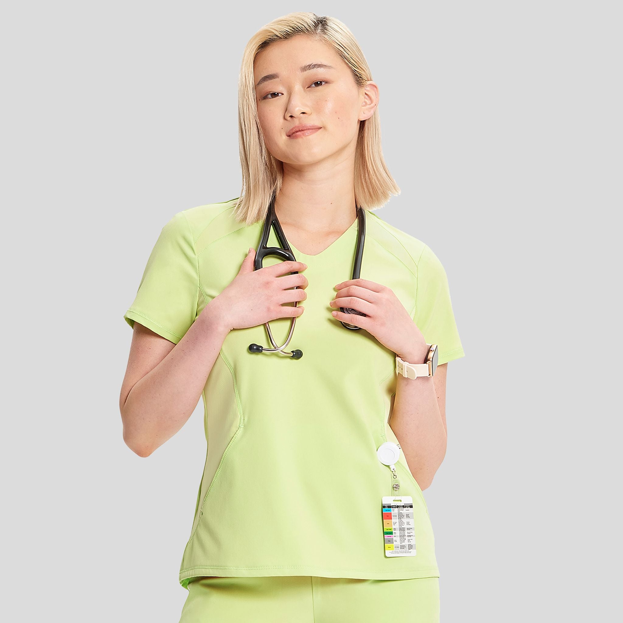 IN_INFINITY_GNR8_VNECKTOP_620A_GREENENERGY_FRONT2