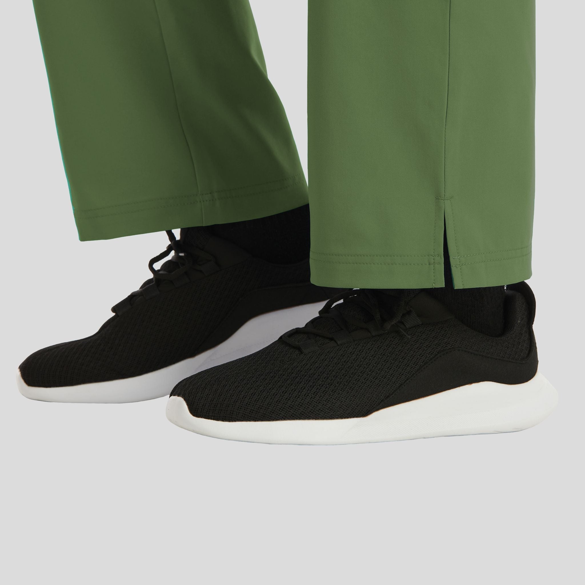 Maevn_Momentum_5891_olive_detail